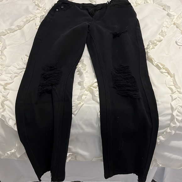 Distressed Jeans - Picture 2 of 4